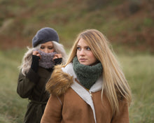 Load image into Gallery viewer, hippie neck warmer