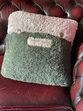 Load image into Gallery viewer, hh luxe Pillows