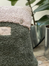 Load image into Gallery viewer, hh luxe Pillows