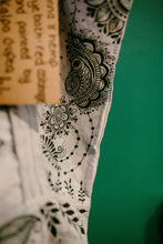 Load image into Gallery viewer, Hemp & Henna Tote
